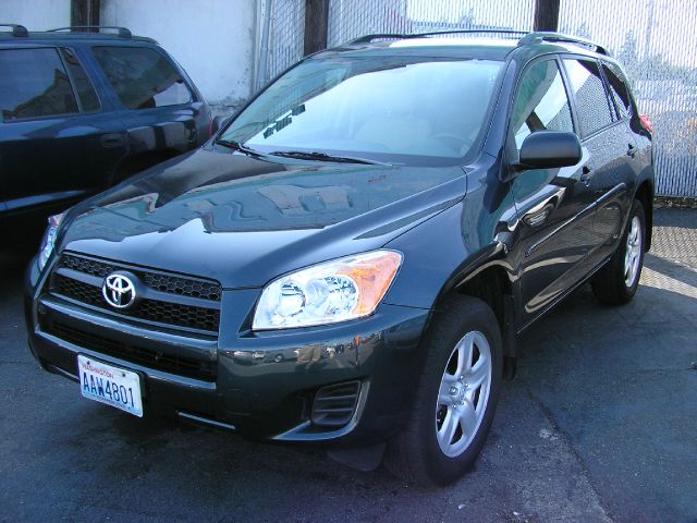 Toyota RAV4 2010 photo 4