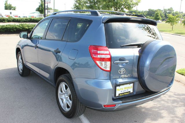 Toyota RAV4 2010 photo 3