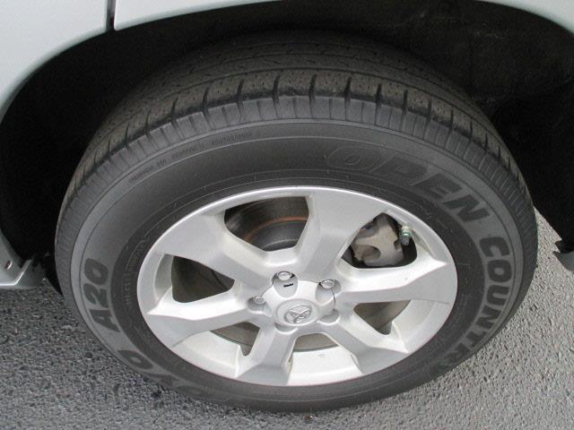 Toyota RAV4 2010 photo 1