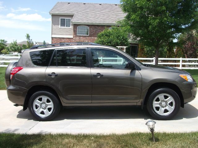 Toyota RAV4 2010 photo 1