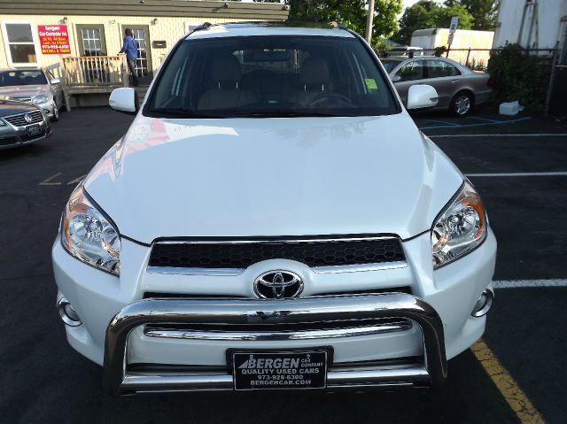 Toyota RAV4 2010 photo 3