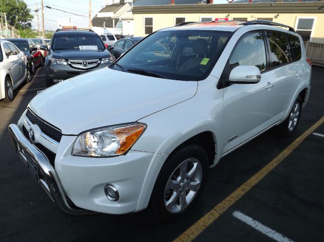 Toyota RAV4 2010 photo 4