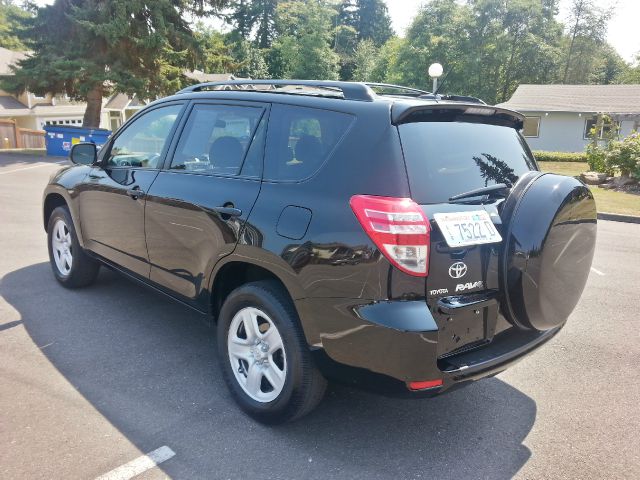 Toyota RAV4 2010 photo 4