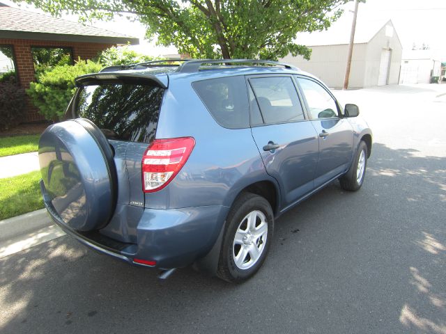 Toyota RAV4 2010 photo 1