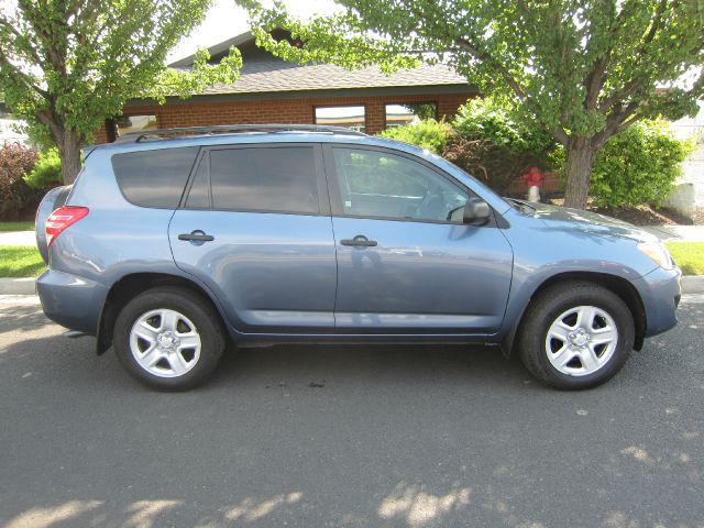 Toyota RAV4 2010 photo 3