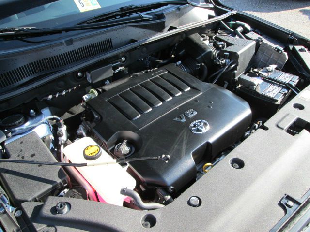 Toyota RAV4 2010 photo 18