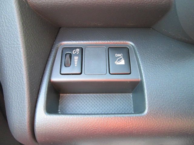 Toyota RAV4 2010 photo 19