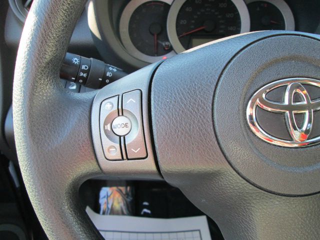 Toyota RAV4 2010 photo 6