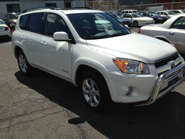 Toyota RAV4 2010 photo 3