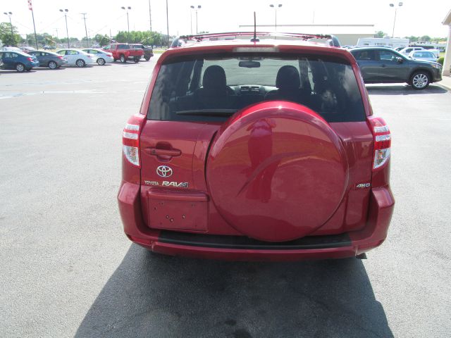 Toyota RAV4 2010 photo 2