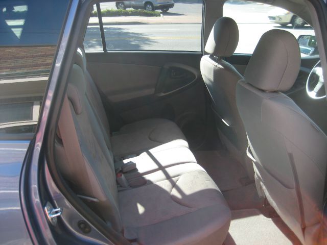 Toyota RAV4 2010 photo 20