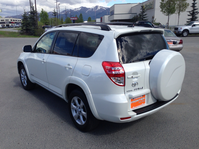 Toyota RAV4 340 Wedge SUV