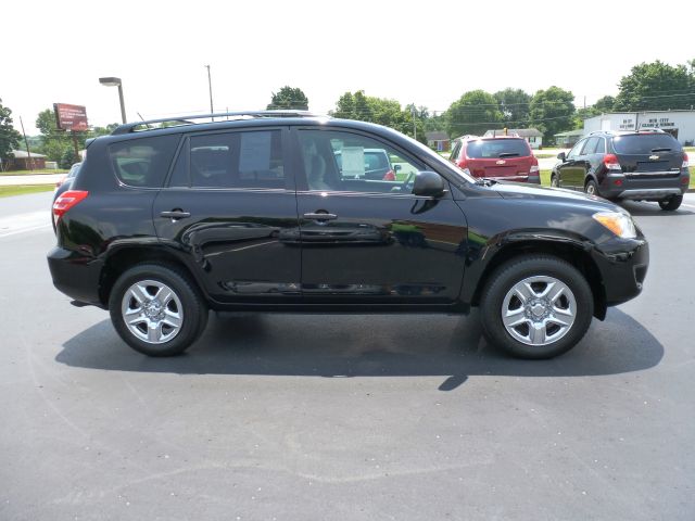 Toyota RAV4 2010 photo 55