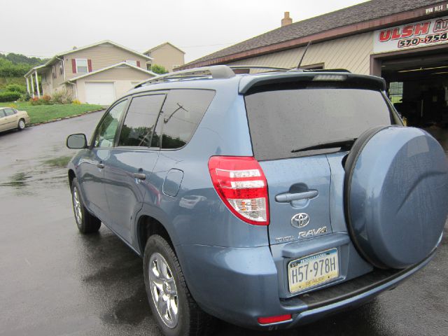 Toyota RAV4 2010 photo 3