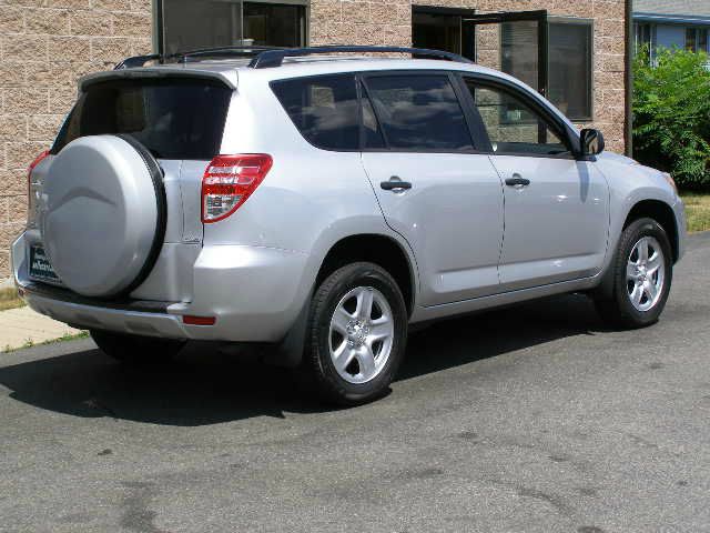 Toyota RAV4 2010 photo 1