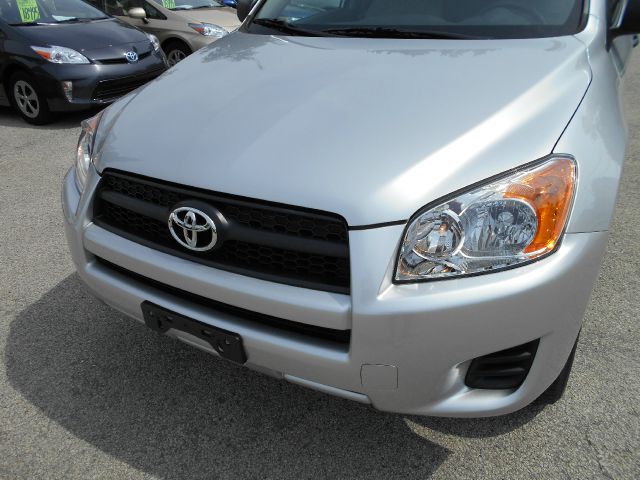 Toyota RAV4 2010 photo 12