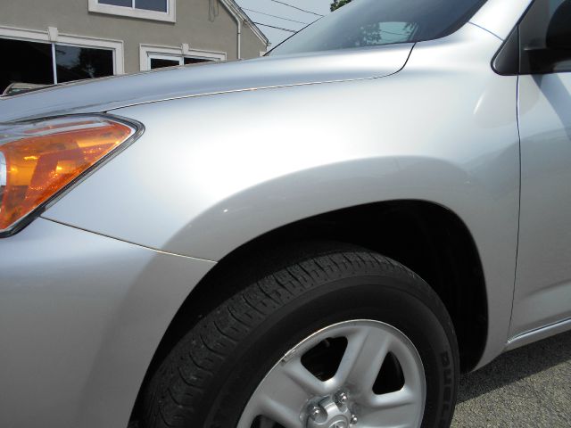 Toyota RAV4 2010 photo 15