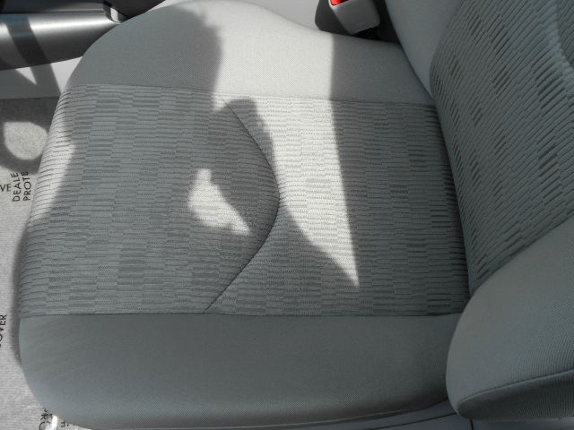 Toyota RAV4 2010 photo 20