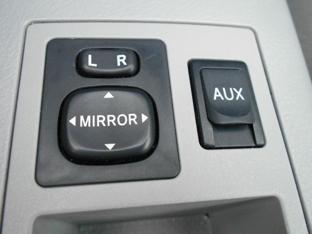 Toyota RAV4 2010 photo 29