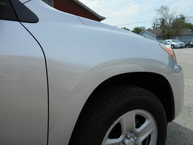 Toyota RAV4 2010 photo 5