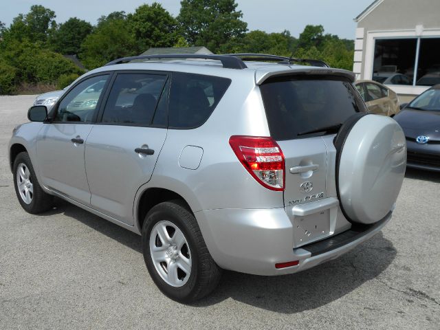 Toyota RAV4 2010 photo 50