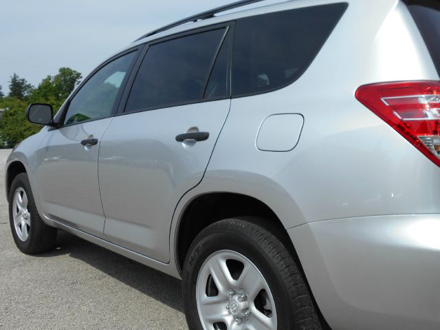 Toyota RAV4 2010 photo 54