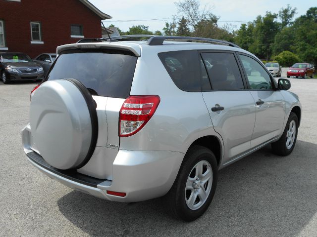 Toyota RAV4 2010 photo 55