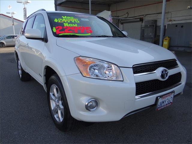 Toyota RAV4 2010 photo 3