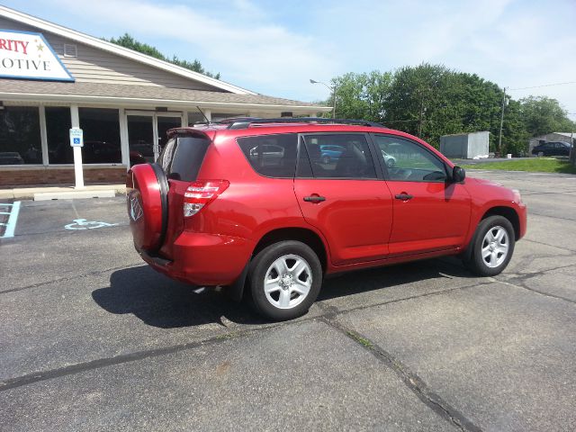 Toyota RAV4 2010 photo 21