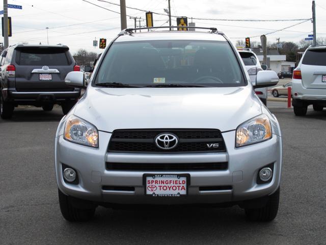 Toyota RAV4 2010 photo 2