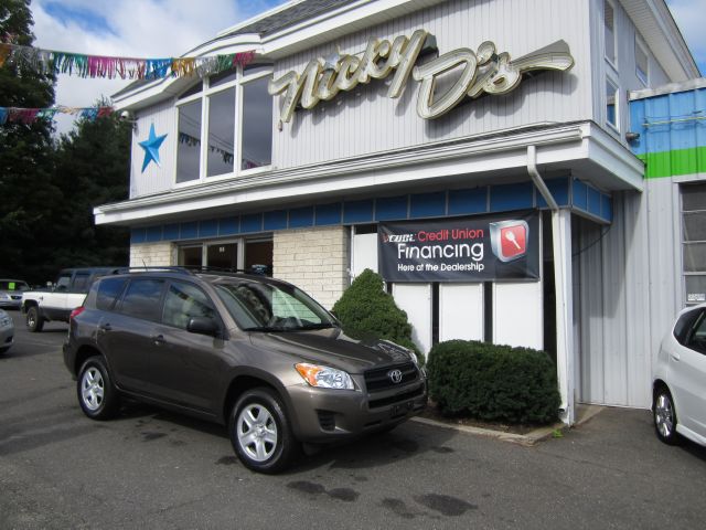 Toyota RAV4 2010 photo 3