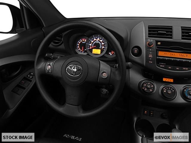 Toyota RAV4 2010 photo 4