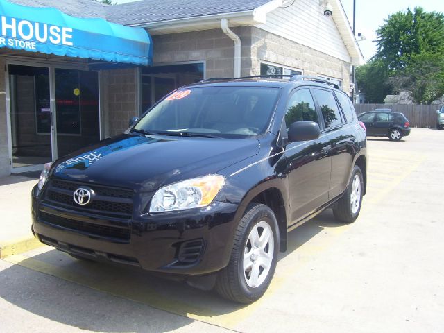 Toyota RAV4 2010 photo 2