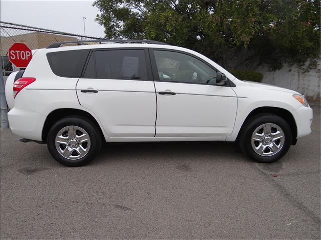 Toyota RAV4 2010 photo 1