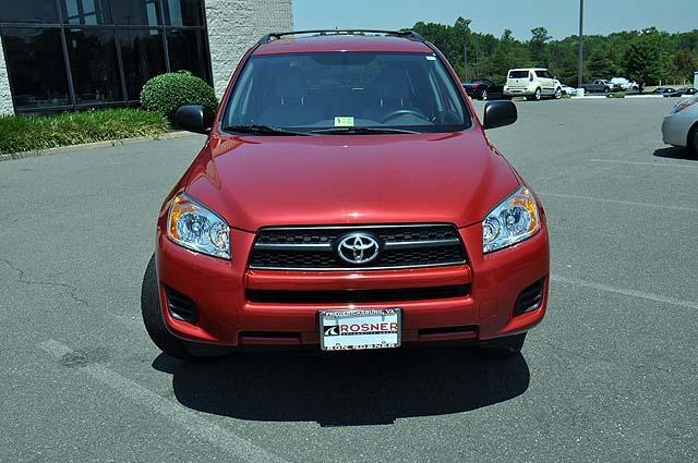 Toyota RAV4 2010 photo 1