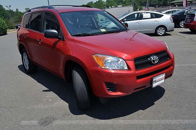 Toyota RAV4 2010 photo 2