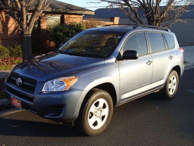 Toyota RAV4 2010 photo 2