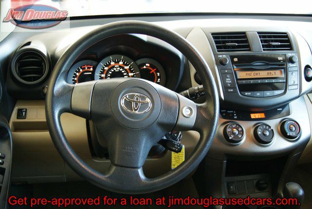 Toyota RAV4 2010 photo 1