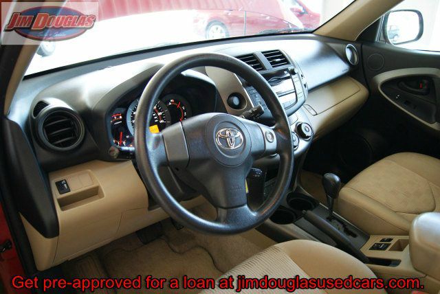 Toyota RAV4 2010 photo 27