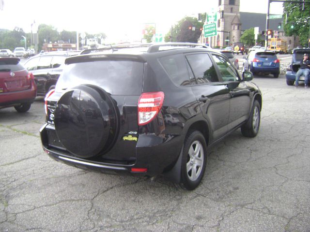 Toyota RAV4 2010 photo 3