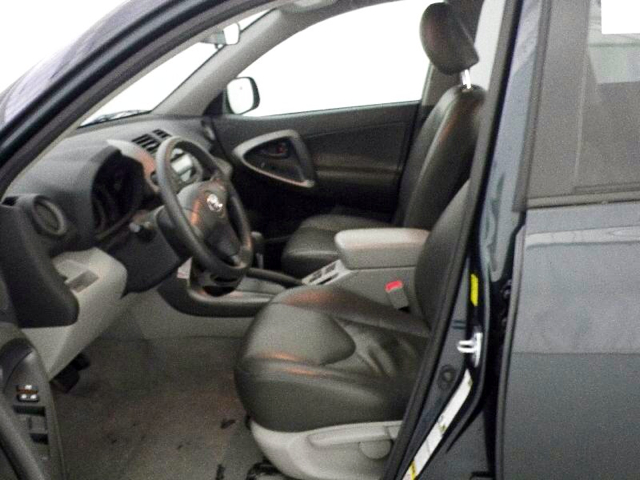 Toyota RAV4 2010 photo 3