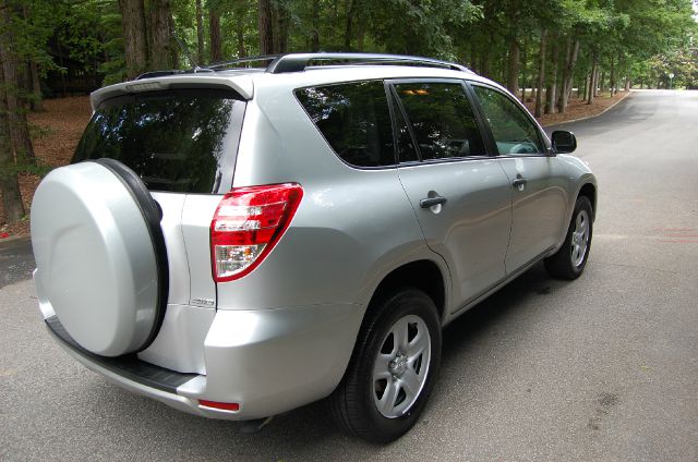 Toyota RAV4 2010 photo 11