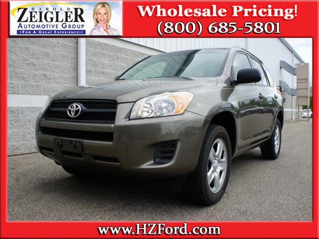 Toyota RAV4 2010 photo 4