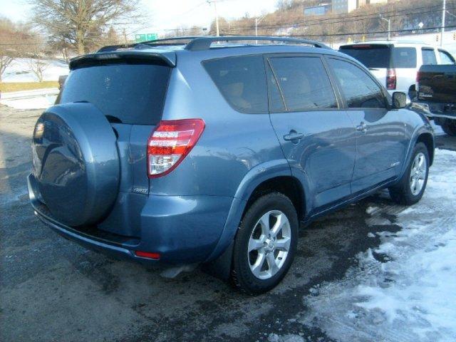 Toyota RAV4 2010 photo 3