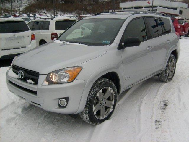 Toyota RAV4 2010 photo 2