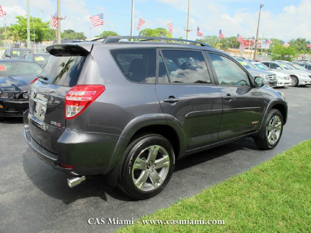 Toyota RAV4 2011 photo 4