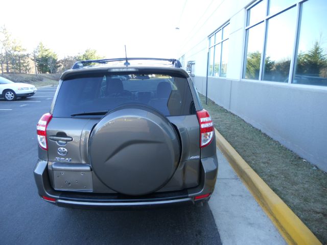 Toyota RAV4 2011 photo 1