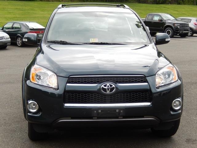 Toyota RAV4 2011 photo 3