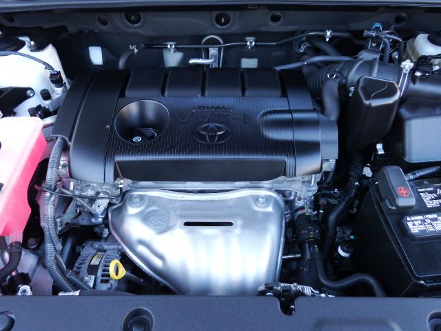 Toyota RAV4 2011 photo 2