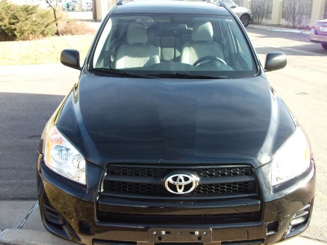 Toyota RAV4 2011 photo 2